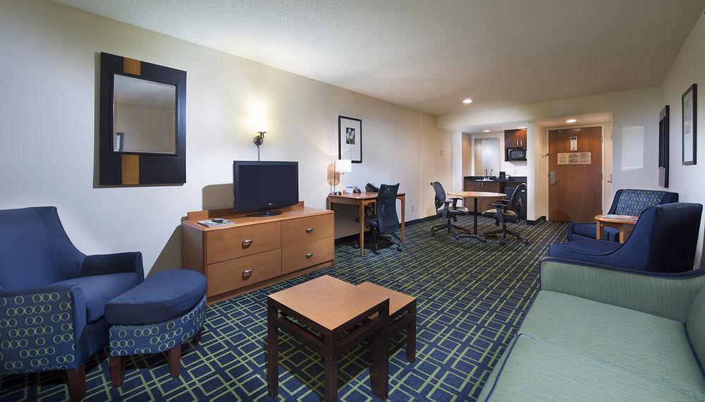 Fairfield Inn & Suites By Marriott Charleston Airport/Convention Center North Charleston Esterno foto