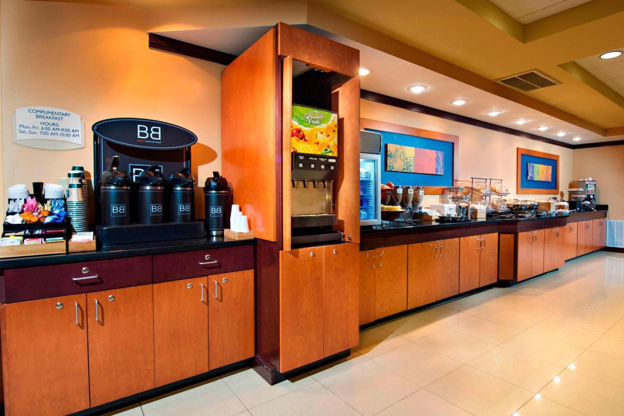 Fairfield Inn & Suites By Marriott Charleston Airport/Convention Center North Charleston Esterno foto