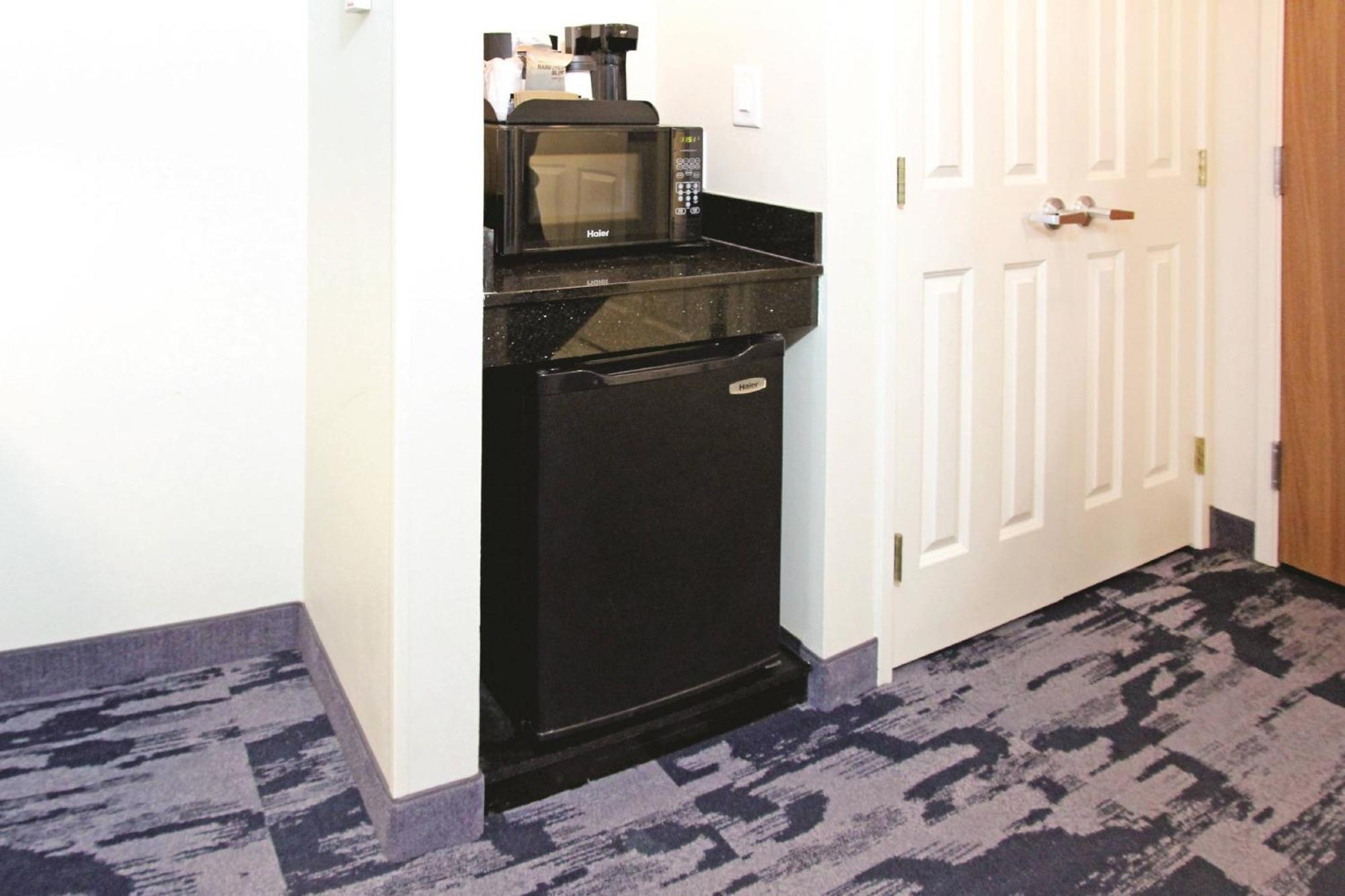 Fairfield Inn & Suites By Marriott Charleston Airport/Convention Center North Charleston Esterno foto