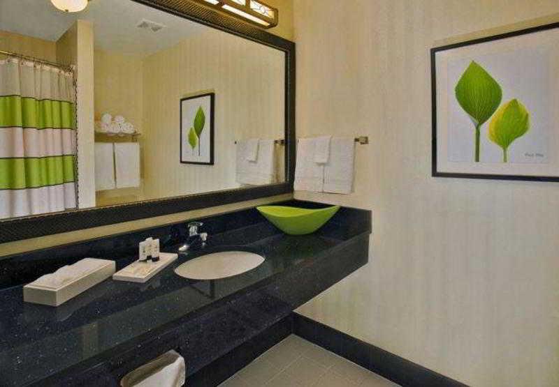 Fairfield Inn & Suites By Marriott Charleston Airport/Convention Center North Charleston Esterno foto